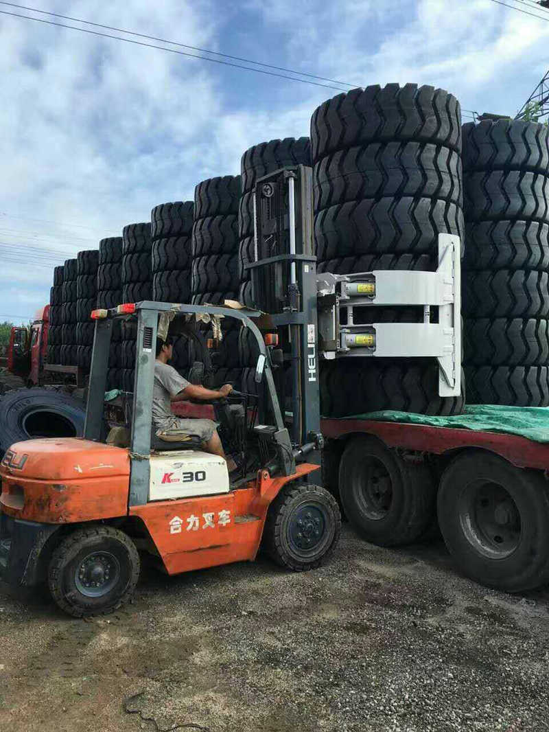 Tyre_Clamp_Forklift_Attachment