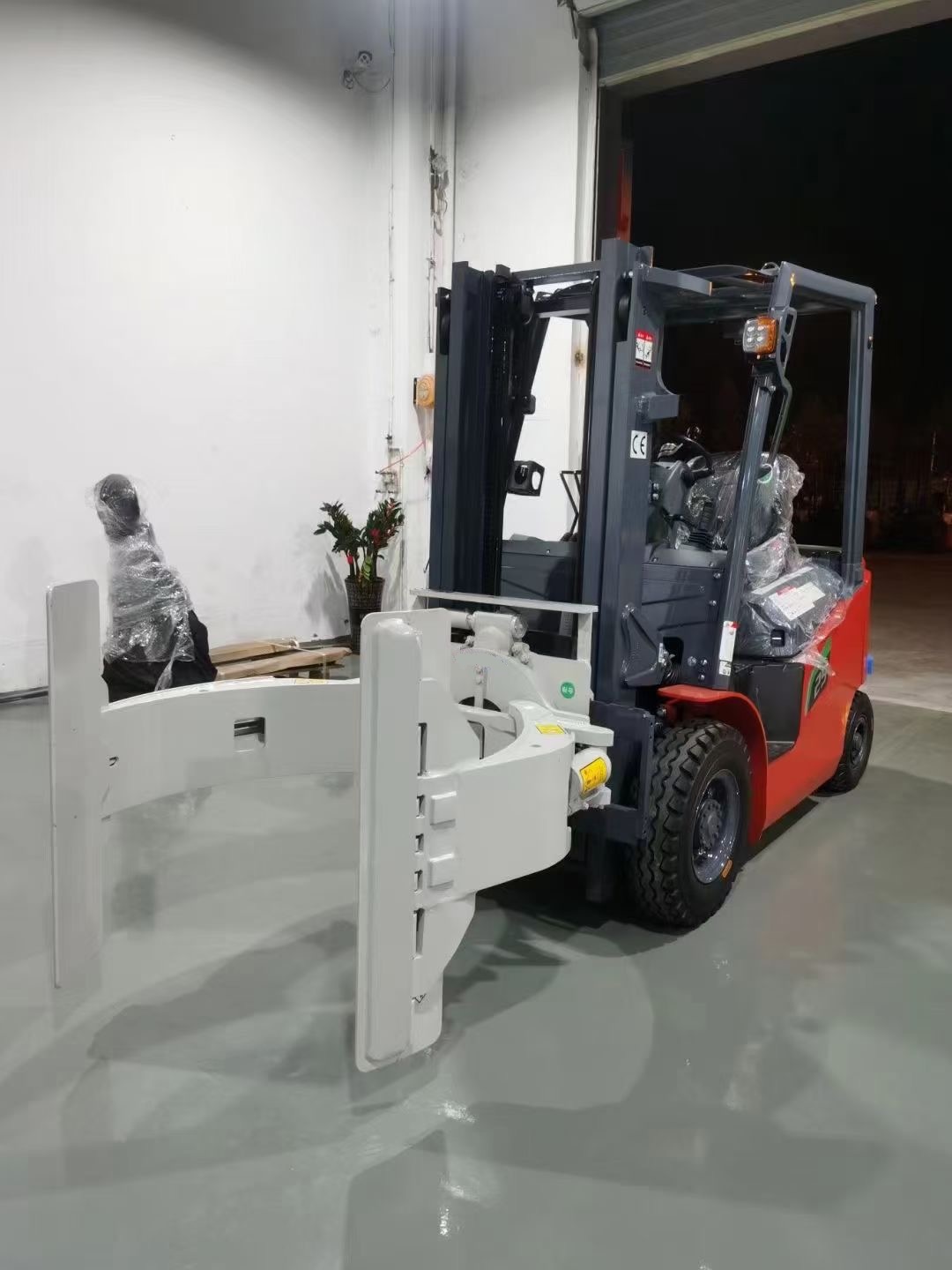 10G Paper Roll Clamps